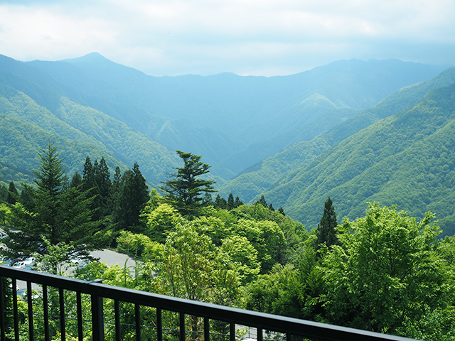 三峰神社かたみた奥秩父の風景