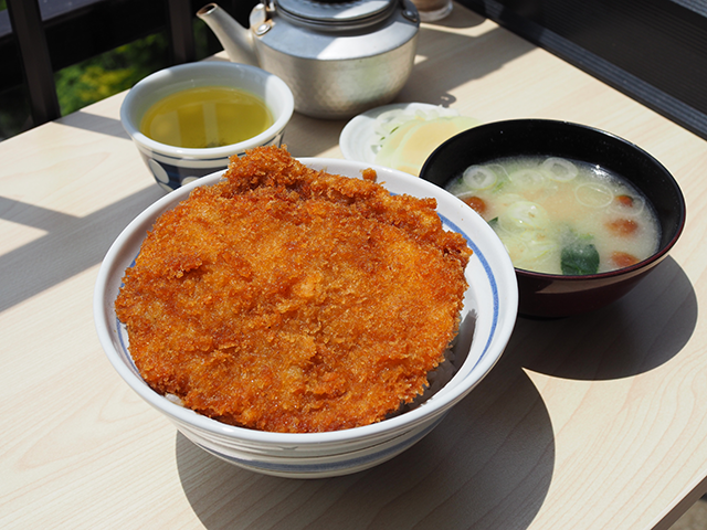 わらじカツ丼