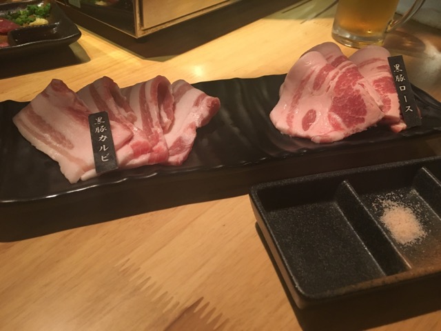 沖縄肉。霜降りが最高。とても美味しい。